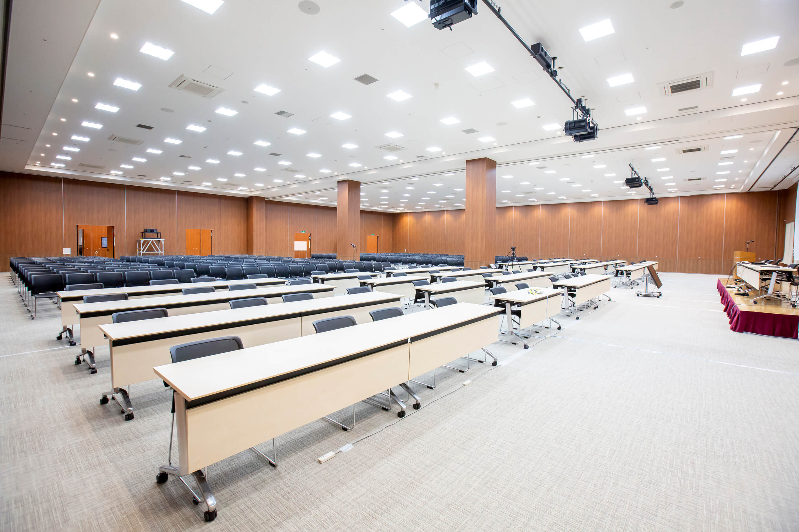 セミナー・講演会（304+305　2会場連結利用）の写真