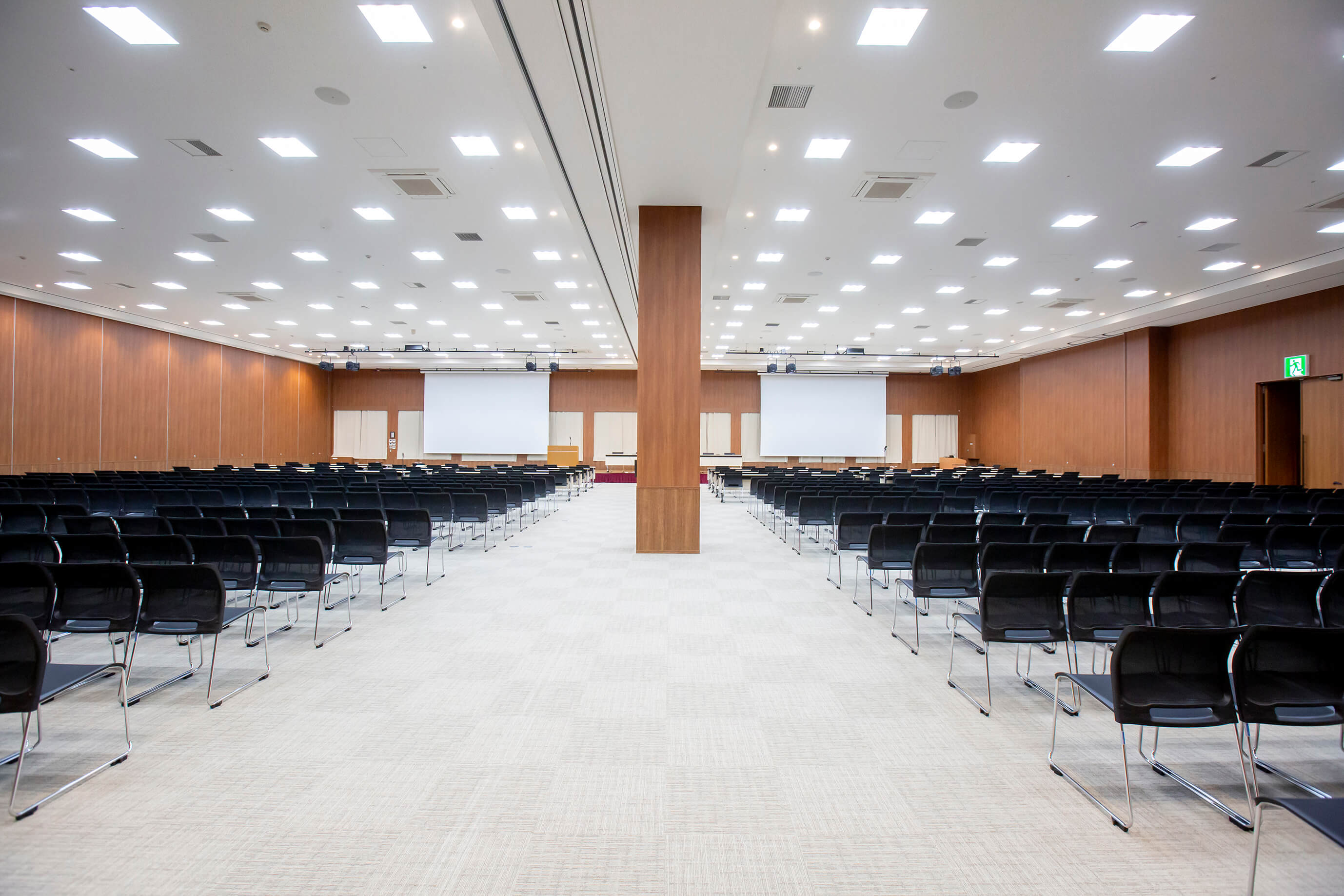 セミナー・講演会（304+305　2会場連結利用）の写真